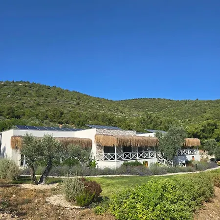 Da Doga Icinde Ciftlik Evleri Gaia Salamoria *