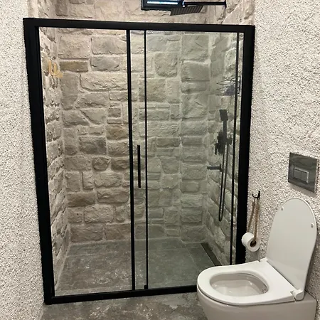 פארק נופש Da Doga Icinde Ciftlik Evleri Gaia Salamoria אורלה