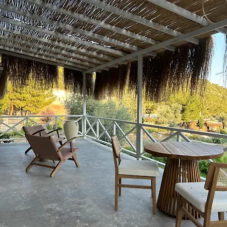 Da Doga Icinde Ciftlik Evleri Gaia Salamoria