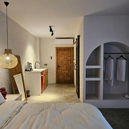 Da Doga Icinde Ciftlik Evleri Gaia Salamoria Urla